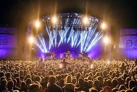 crowd
